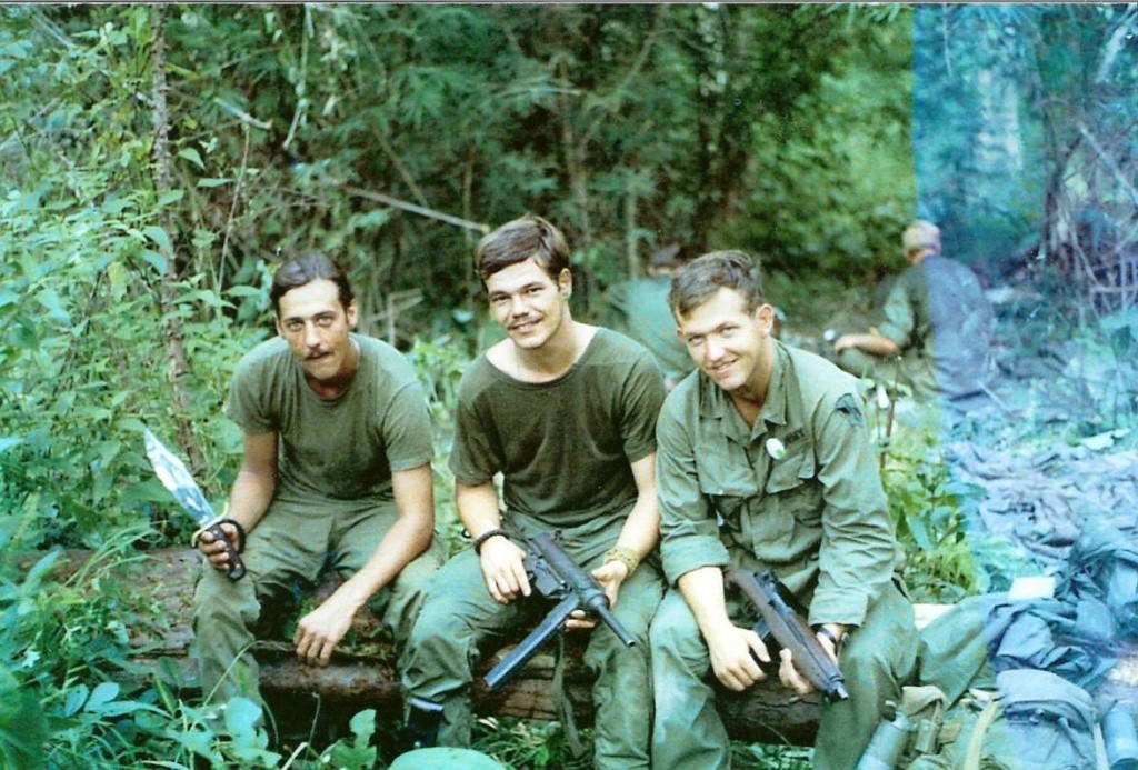 grease gun au Vietnam